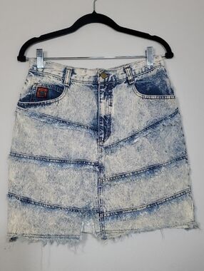 Y2K JouJou Acid Wash Denim Skirt Size S Fringe Grunge Whimsigoth 90s Festival